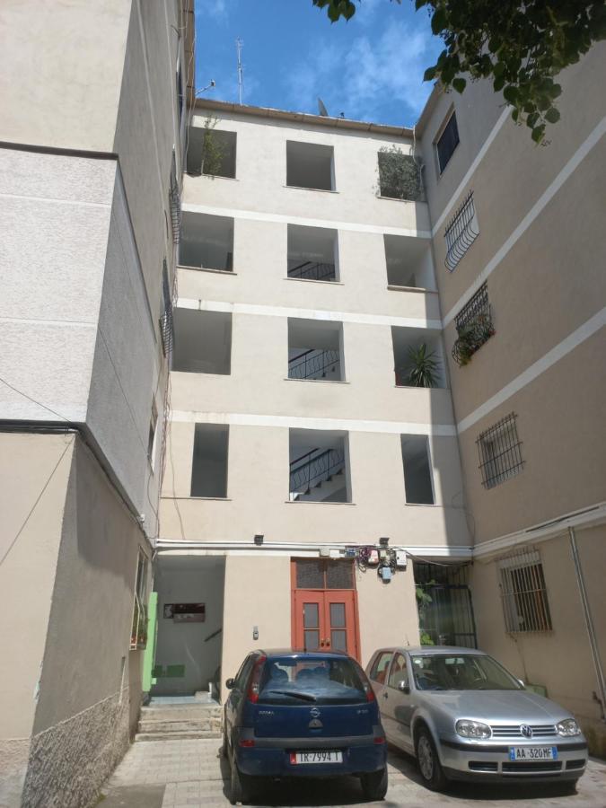 Cozy & Stylish Apartment تيرانا المظهر الخارجي الصورة